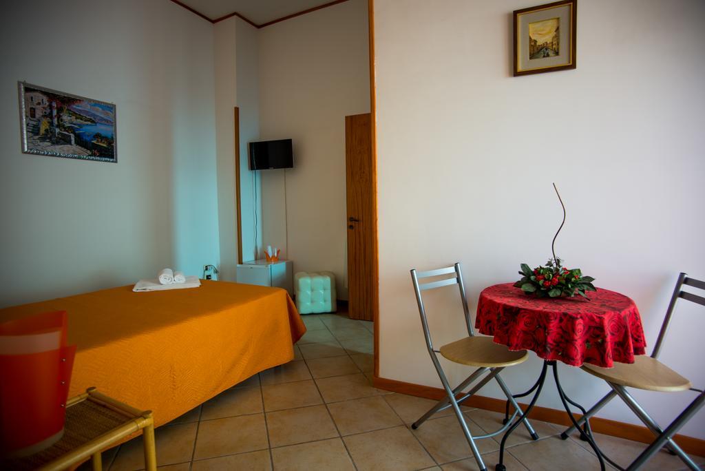 Hotel Residence Lupiae Lecce Eksteriør billede